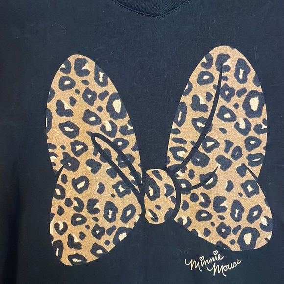 •DISNEY•MINNIE MOUSE LEOPARD PRINT BOW BLACK SHORT SLEEVE TOP IN MEDIUM - Picture 4 of 6